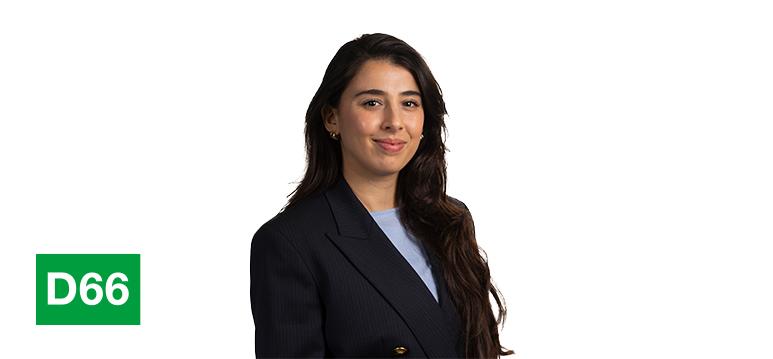 Portrait of Oualhadj with logo D66.